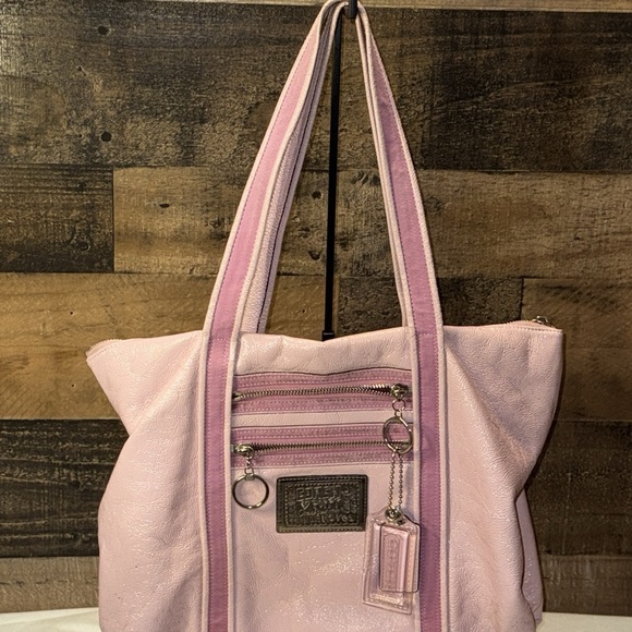 Coach Poppy Y2K Rose Pink Patent Glam Tote Bag 14531 - Picture 4 of 16